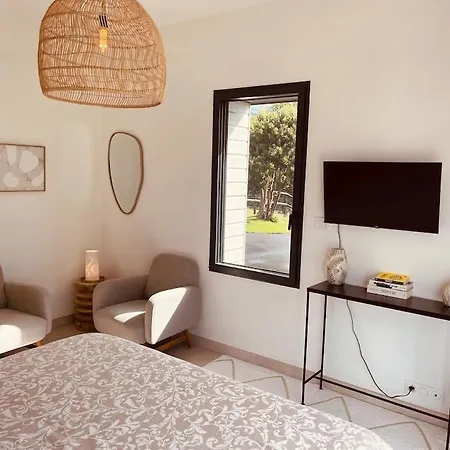 Vila Villa Avec Piscine, Vue Mer Et Campagne.