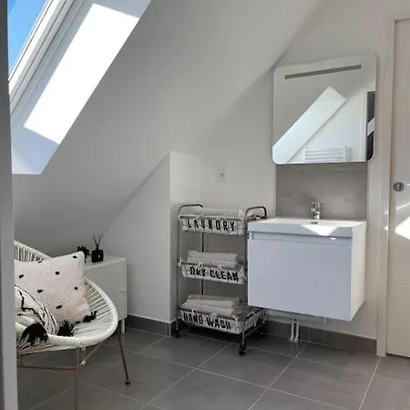 Villa Avec Piscine, Vue Mer Et Campagne. Vila *